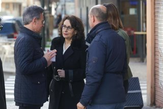 La portavoz del grupo municipal de Vox en el Ayuntamiento de Zaragoza, Eva Torres, en la presentación de la reforma del Camino del Vado