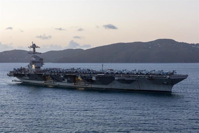 Archivo - El portaaviones 'USS Gerald R. Ford', el mayor de la Armada estadouniense a su paso por Islas Vírgenes.