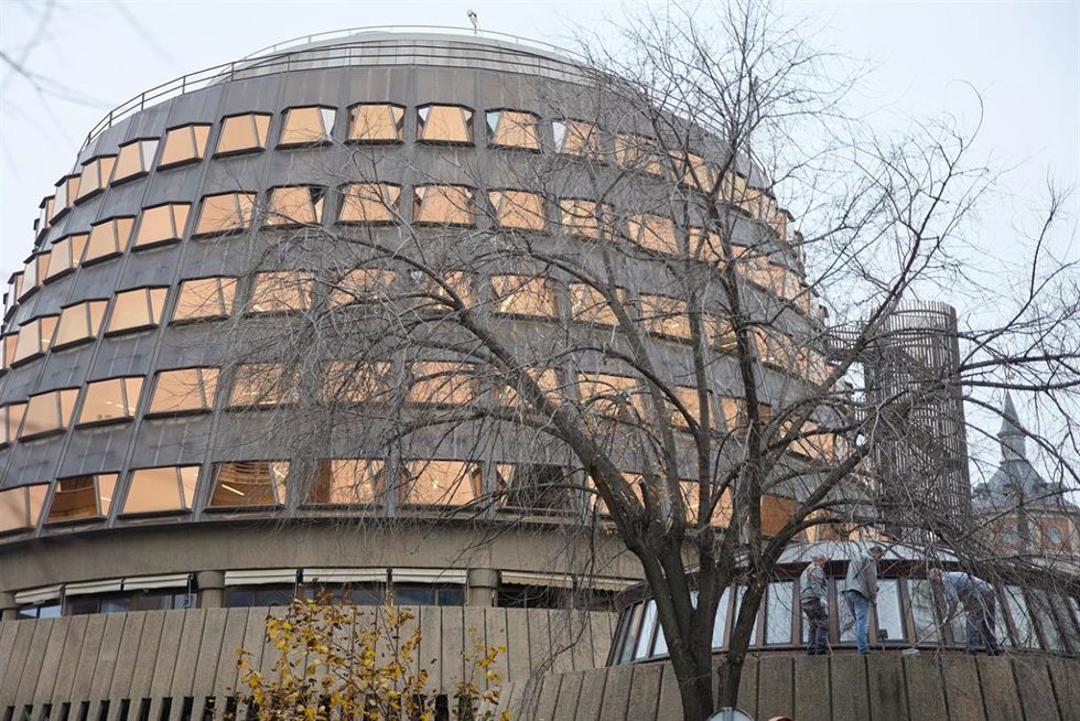 Archivo - La sede del Tribunal Constitucional el día que se celebra el Pleno extraordinario del Tribunal Constitucional (TC), a 19 de diciembre de 2022, en Madrid (España).