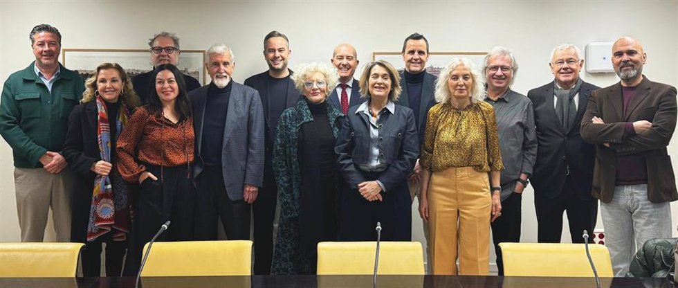 De Izq. A Derecha: Rafael Cabrera, María Ángeles Fayos, Juanjo Llorens, Patricia Cercas, Denis Rafter, Jorge Blass, Magüi Mira,Moisés Rodríguez, Marta Rivera De La Cruz,