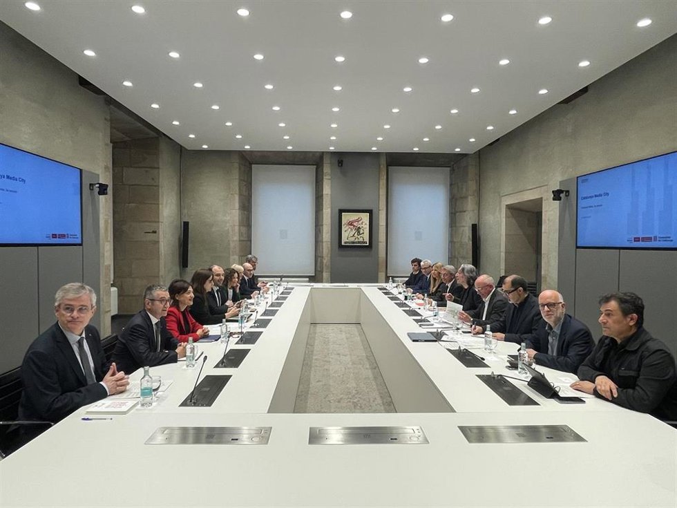 Reunión de la comisión mixta de seguimiento del Catalunya Media City y el entorno de las Tres Xemeneies
