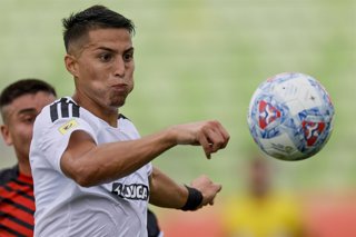 Futbol, Deportes Limache vs Colo Colo. Fecha 1, Liga de Primera 2026. El jugador de Colo Colo Jonathan Villagra es fotografiado durante el partido de primera division contra Deportes Limache disputado en el estadio Elias Figueroa de Valparaiso,