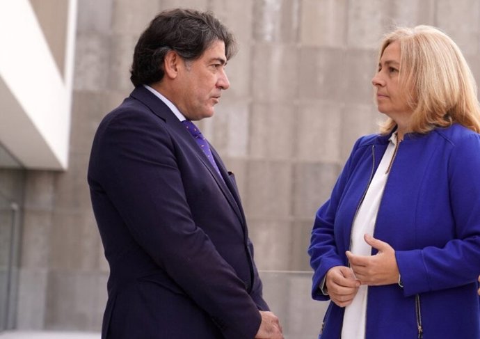 La vicealcaldesa de Madrid, Inma Sanz, y el presidente del distrito de Hortaleza, David Pérez