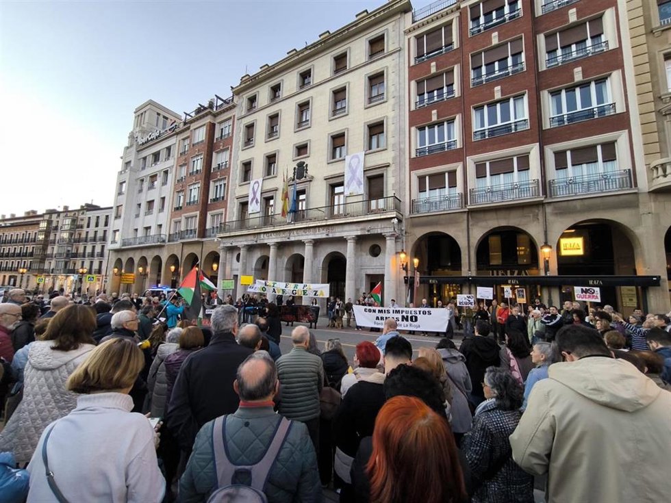 Concentración contra la guerra de Irán en Logroño