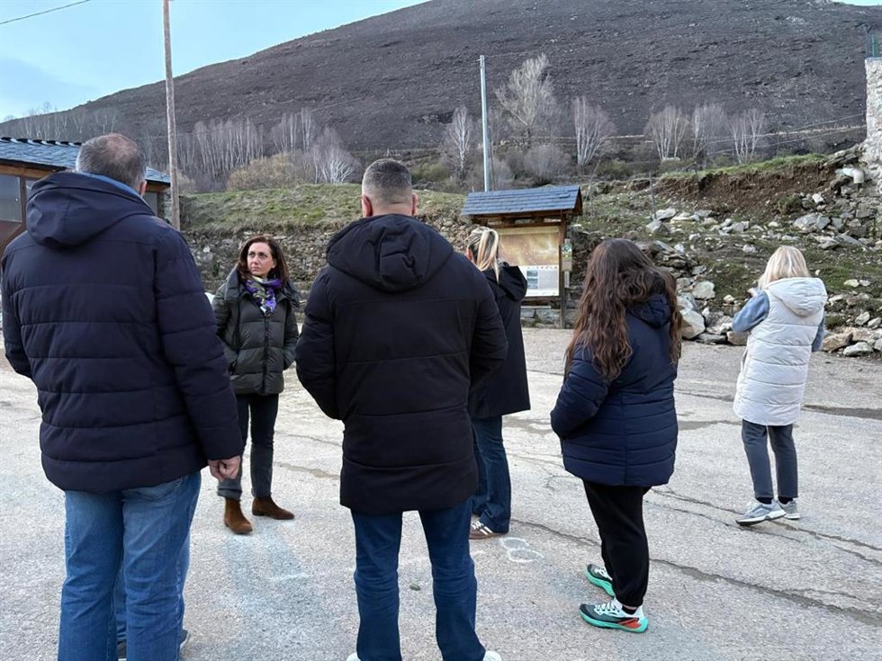 La candidata de UPL a la Presidencia de la Junta, Alicia Gallego, durante su visita a Fasgar (León).