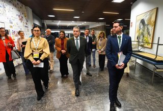 El consejero de Sanidad, Presidencia y Emergencias de la Junta de Andalucía, Antonio Sanz, llega a la inauguración  del 32º Congreso Andaluz de Medicina Familiar y Comunitaria, que se celebra en Torremolinos (Málaga).
