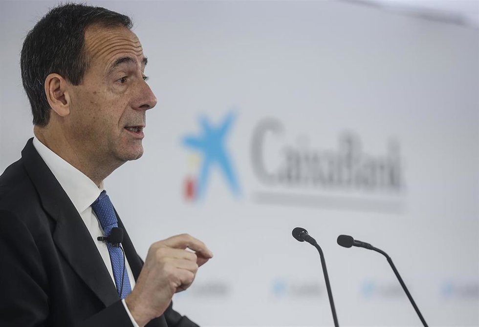 Archivo - El consejero delegado de CaixaBank, Gonzalo Gortázar.