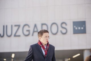 Archivo - El ex portavoz de Sumar en el Congreso Iñigo Errejón sale de declarar en los juzgados de Plaza de Castilla, a 16 de enero de 2025, en Madrid (España). 