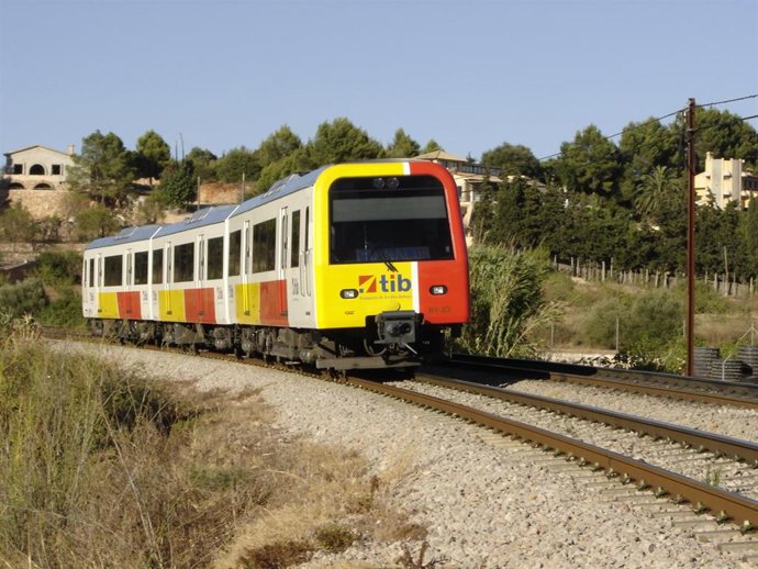 Archivo - Ferrocarril serie 61