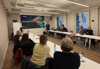 Presentación del informe a representantes del sector de la moda