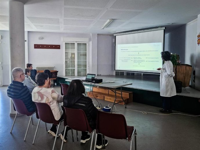 Salud impulsa sesiones de educación sanitaria en farmacias rurales para reforzar la prevención en La Rioja