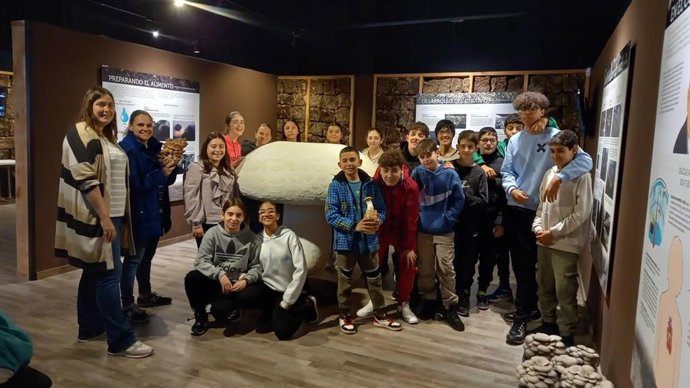 Alumnado de ESO de Pradejón visita Fungiturismo dentro de #Divulgaciencia25