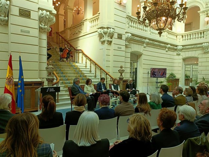 La Fiscal General del Estado, Teresa Peramato; Joaquín Tagar, promotor del Fondo de Becas Soledad Cazorla; Elena Valenciano, Presidenta Fundación Mujeres y Aina Calvo, Secretaria de Estado de Seguridad.