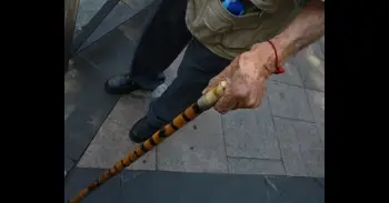 Una persona muere cada 16 minutos en las listas de espera de la dependencia, según un informe