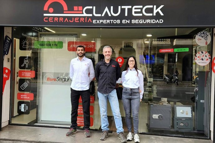 Clauteck refuerza su posición entre los cerrajeros en Barcelona con servicio 24 horas