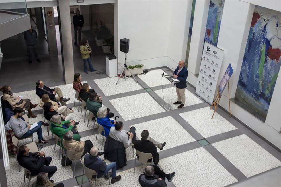 Archivo - Foto de archivo de una presentación en la sede de la Fundación Botí.