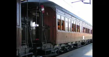 El Tren de la Fresa volverá a circular los fines de semana desde el día 22 con música y rutas turísticas