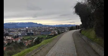 Un año de prisión para un hombre por agredir en Oviedo a un inspector de Hacienda por un informe desfavorable