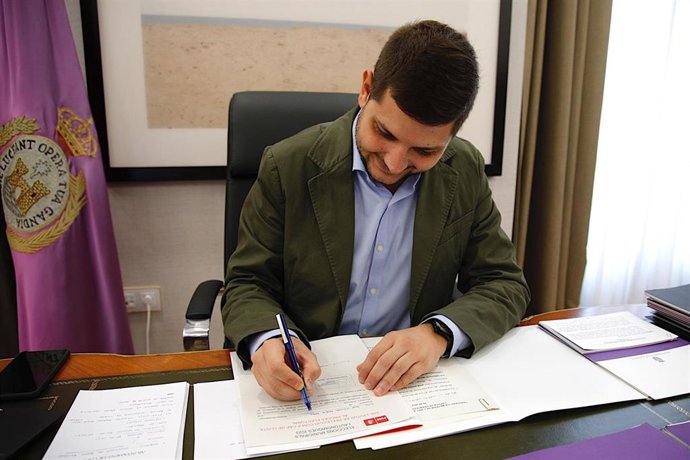 Archivo - El alcalde de Gandia, Jose Manuel Prieto,en una imagen de archivo