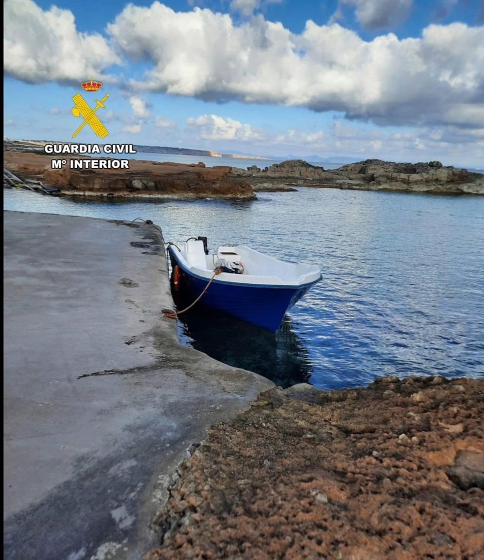 Archivo - Imagen de recurso de embarcación tipo patera en Baleares