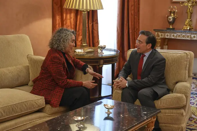 Ibone Bengoetxea y José Manuel Albares