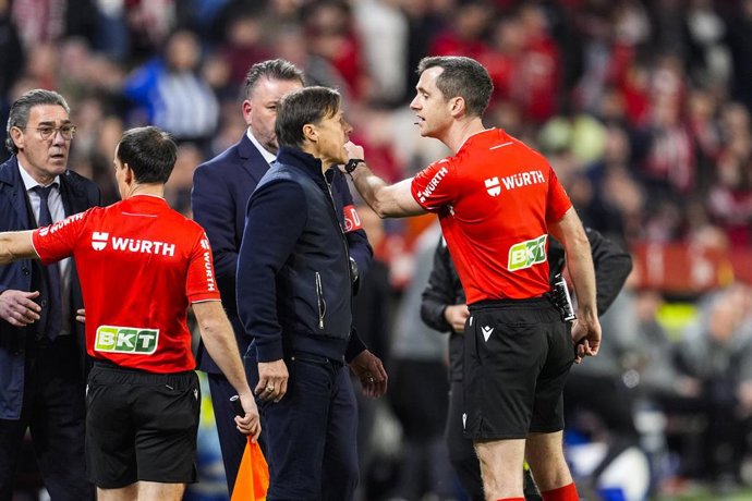 Matias Almeyda, head coach of Sevilla FC, see the red card during the Spanish league, LaLiga EA Sports, football match played between Sevilla FC and Deportivo Alaves at Ramon Sanchez-Pizjuan stadium on February 14, 2026, in Sevilla, Spain.