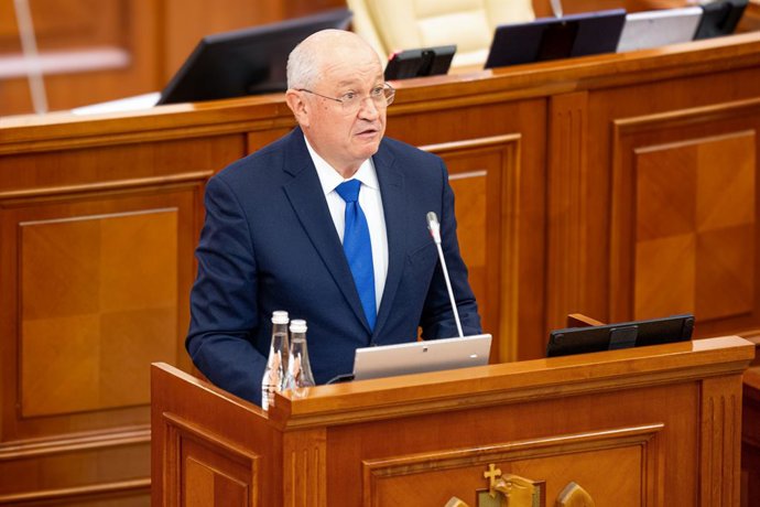 Archivo - Arquivo - MOLDÁVIA, CHISINAU - 31 DE OUTUBRO DE 2025: O primeiro-ministro da Moldávia, Alexandru Munteanu, apresenta seu gabinete ao Parlamento moldavo