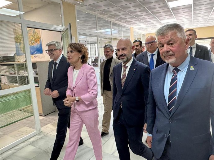 El secretario general del PSOE de Málaga, Josele Aguilar, ha asegurado que el Gobierno de España tuvo que declarar en 2023 la desaladora de la Axarquía de interés general "ante la desidia de la Junta de Andalucía".