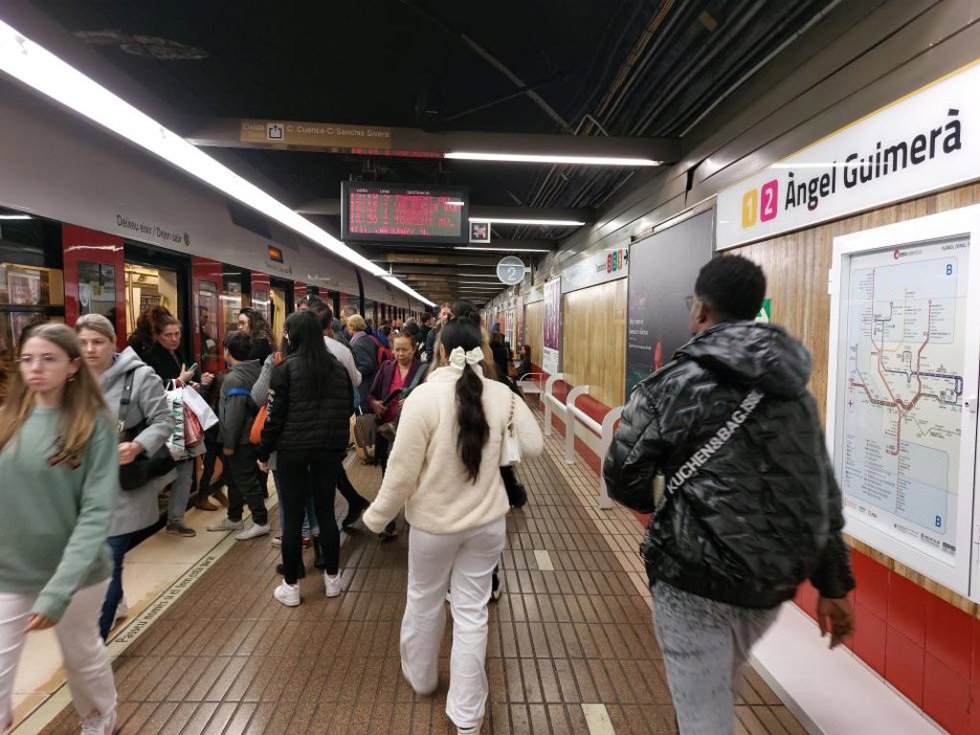 Archivo - Estación de Metrovalencia en una imagen de archivo