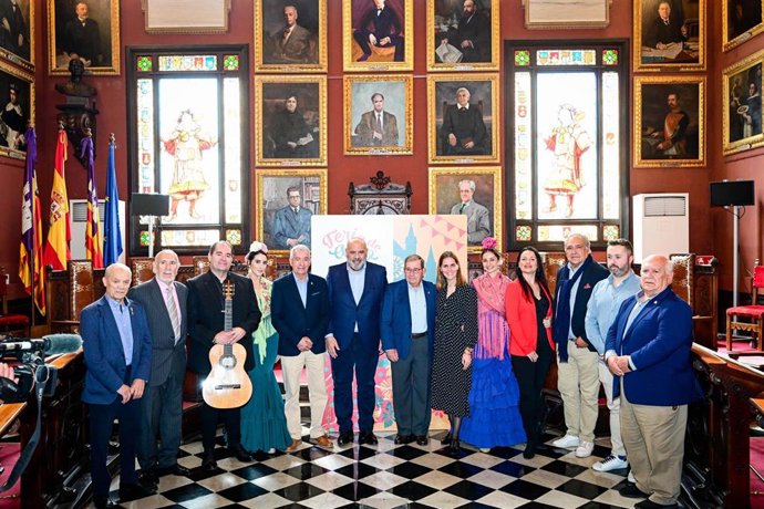 El alcalde de Palma, Jaime Martínez, en el acto de presentación de la Feria de Abril de Palma.