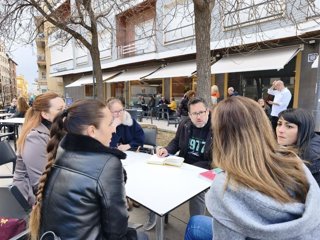 Reunión de Adelante Andalucía con madres de niños del Centro de Atención Infantil Temprana San Rafael