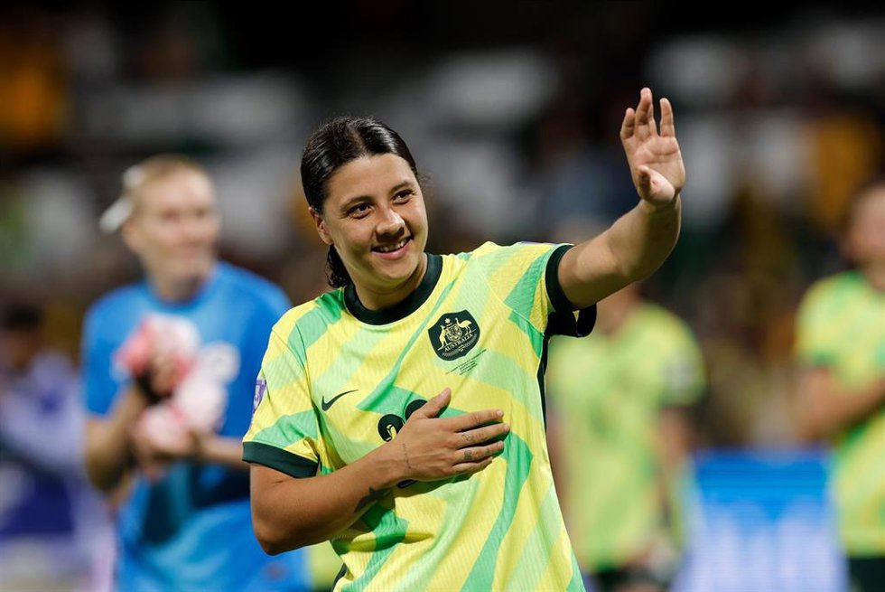 Sam Kerr celebra un triunfo con la selección australiana de fútbol.