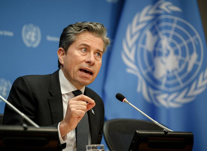 Archivo - March 12, 2025, New York, New York, USA: TOM FLETCHER, Under-Secretary-General for Humanitarian Affairs and Emergency Relief Coordinator briefs the press the new direction of aid amid times of change and reform taking place from within and globa