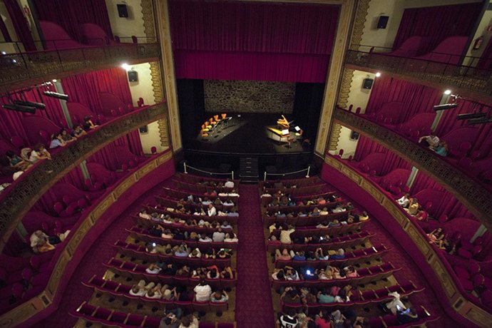 Archivo - El Gran Teatro de Cáceres
