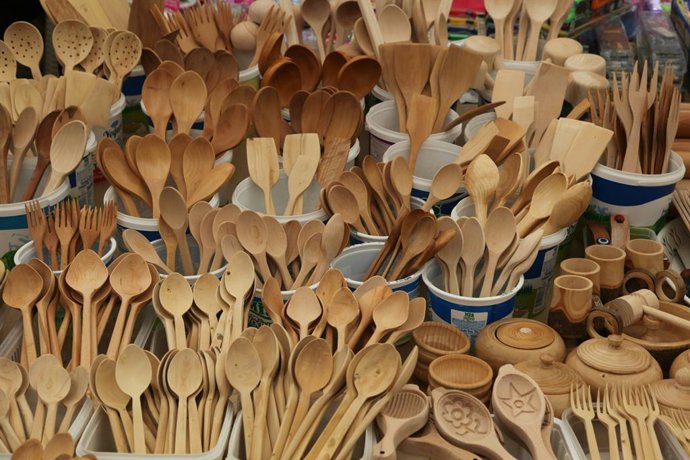 Ni en el lavavajillas ni en remojo:  cómo limpiar y mantener los utensilios de cocina de madera