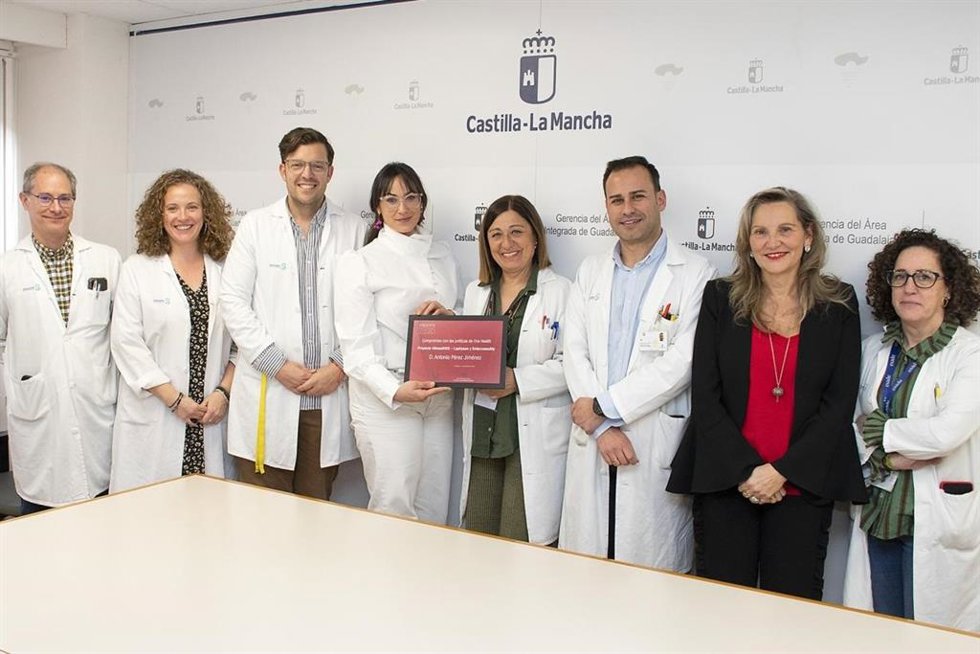 El proyecto se orienta a concienciar, reciclar y reducir el consumo de plásticos en la práctica sanitaria.