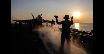 Irán asegura que ha incapacitado al portaaviones 'Abraham Lincoln' mientras EEUU responde que sigue operativo en la zona