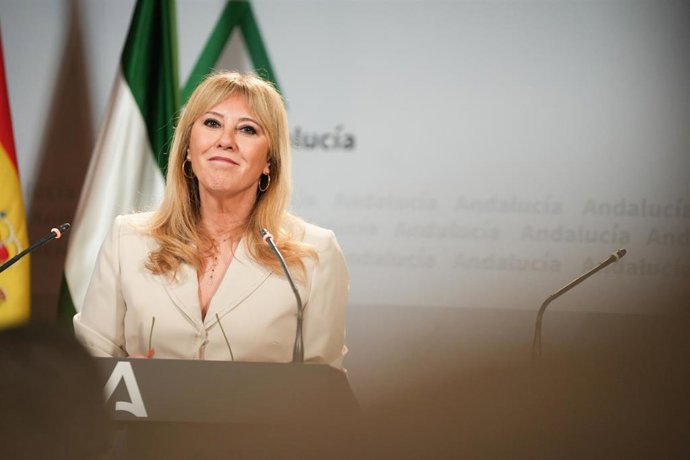 Imagen de archivo de la consejera de Economía, Hacienda, Fondos Europeos y Diálogo Social de la Junta de Andalucía y portavoz del Gobierno, Carolina España.