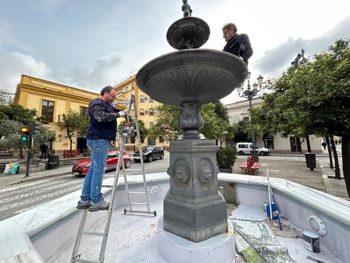 Mantenimiento de fuentes en Jerez de la Frontera (Cádiz).