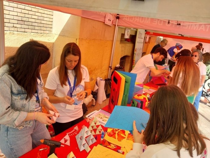 Actividades celebradas en una edición anterior dentro del programa 'Matemáticas en la calle'.