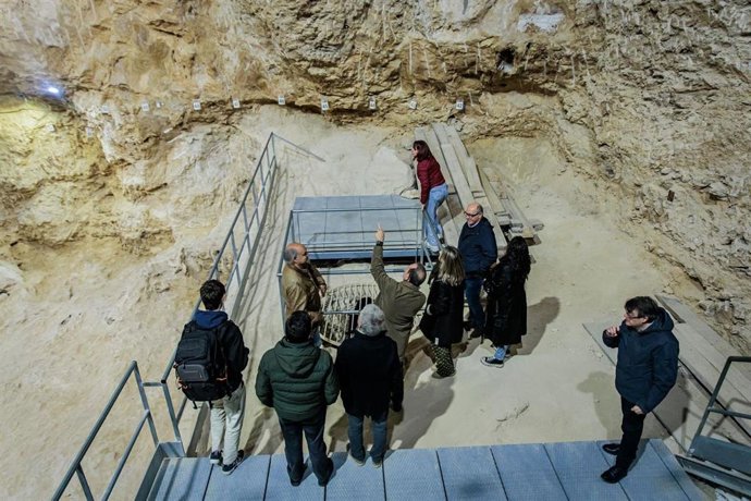 El yacimiento del Abric Romaní, situado en la Cinglera del Capelló, en Capellades (Barcelona)