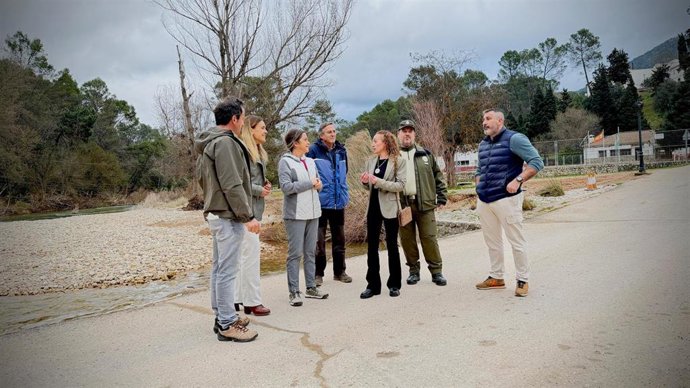 La consejera de Sostenibilidad y Medio Ambiente de la Junta de Andalucía, Catalina García, en su visita a Coto Ríos (Jaén).