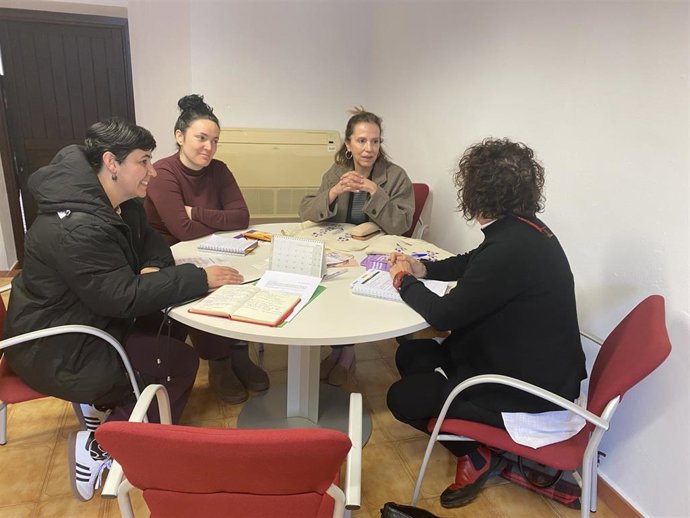 Fademur organiza un curso de atención socio sanitaria en Burguillos del Cerro