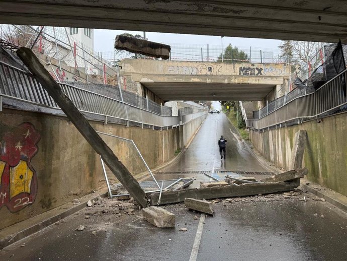 Desplome parcial del puente en La Garriga (Barcelona)
