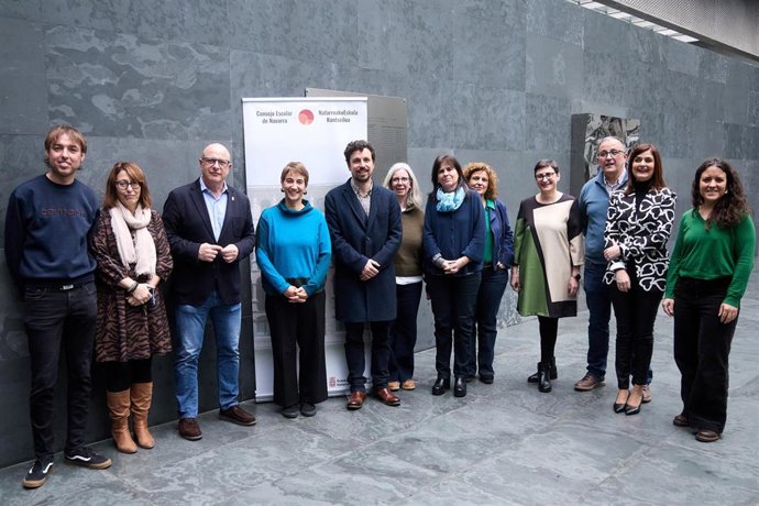 El consejero de Educación, Carlos Gimeno, participa en el cierre de las XXXIII Jornadas 'Educación 360-Educación a tiempo completo'.