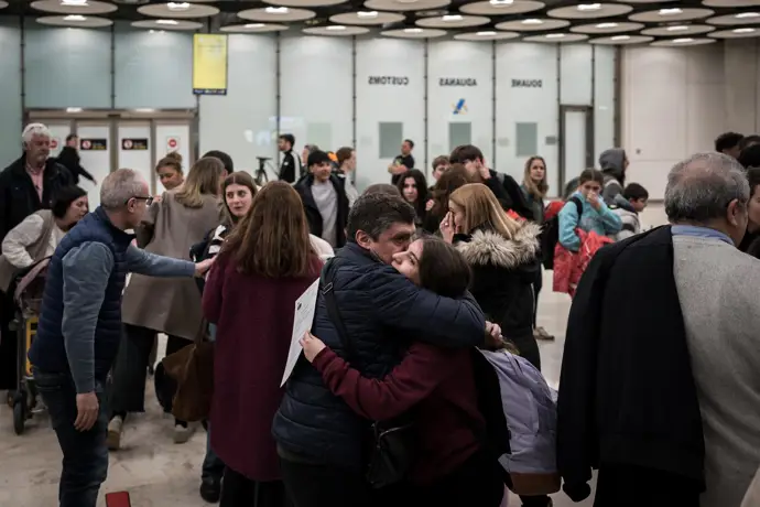 Evacuación de españoles en el Aeropuerto Adolfo Suárez Madrid-Barajas