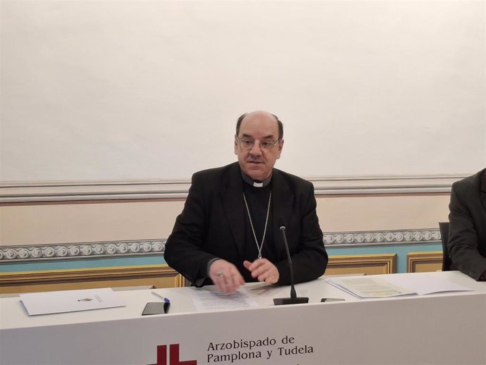 Archivo - El arzobispo de Pamplona y obispo de Tudela, Florencio Roselló, en una foto de archivo.