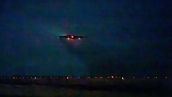 Bombardero estadounidense B-52H en una misión de la Operación 'Furia Épica' contra Irán