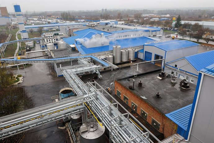 Archivo - RUSSIA, BELGOROD REGION - NOVEMBER 11, 2025: A view of Tommoloko Factory in Tomarovka