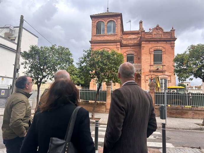 El portavoz del Grupo Municipal Socialista en el Consistorio hispalense, Antonio Muñoz, en el barrio de Nervión.